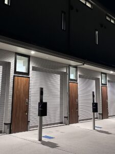 新築4世帯ガレージハウス